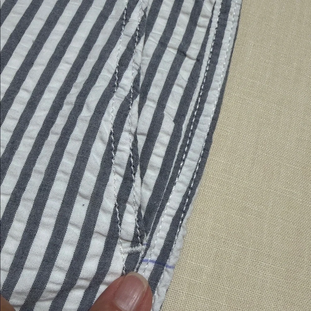 GAP Kids Gray/Blue & White Striped Seersucker Shorts, Adj Waist. Sizes 8 & 10.
